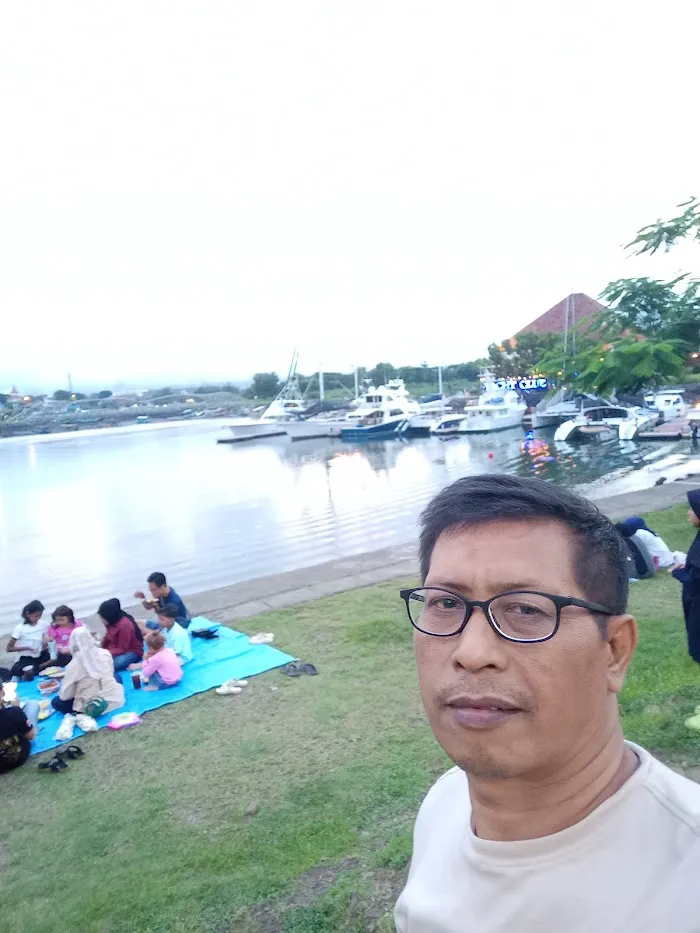 Pantai Boom Marina 3