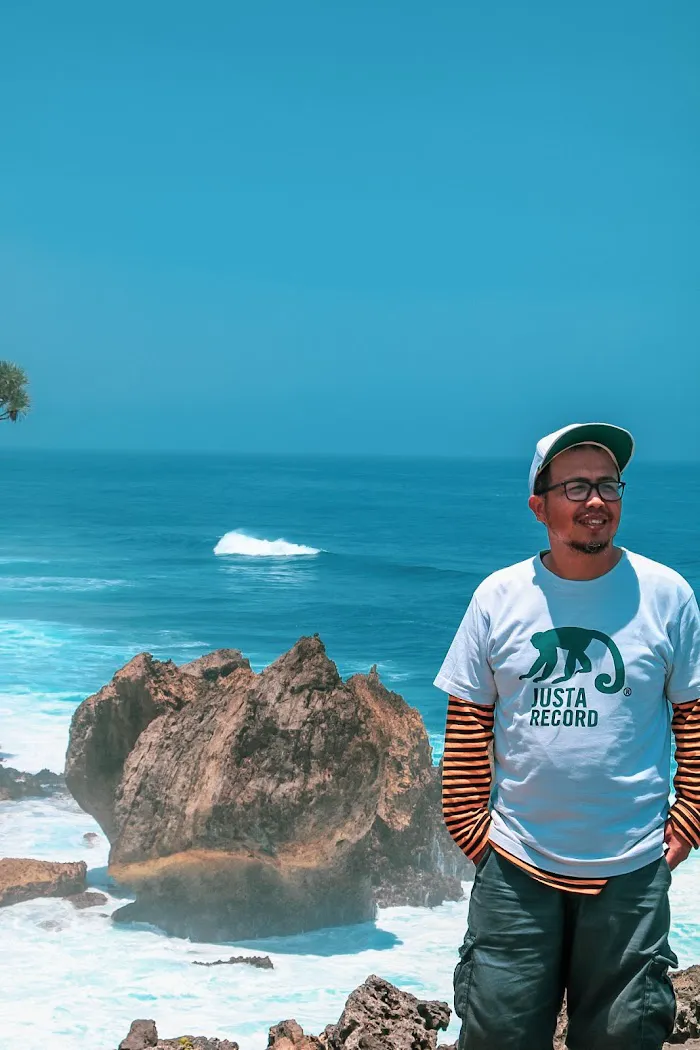 Watu Ngebros Beach 1