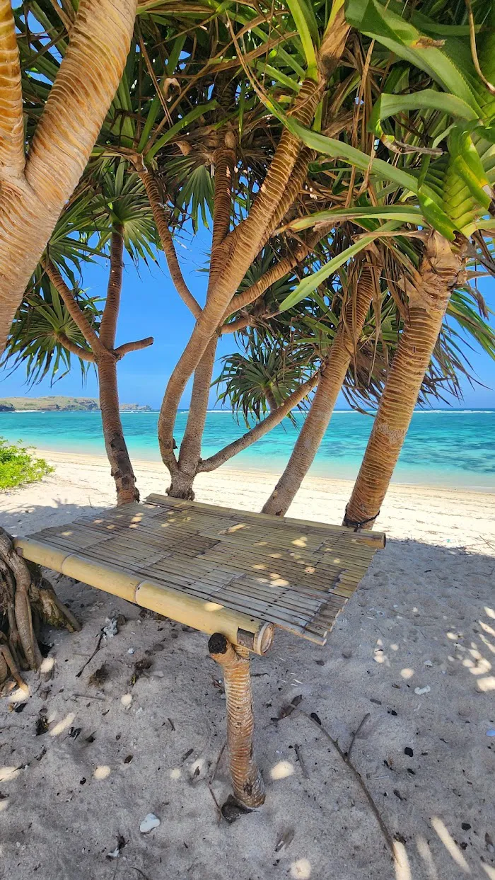 Pantai Seger Lombok 0