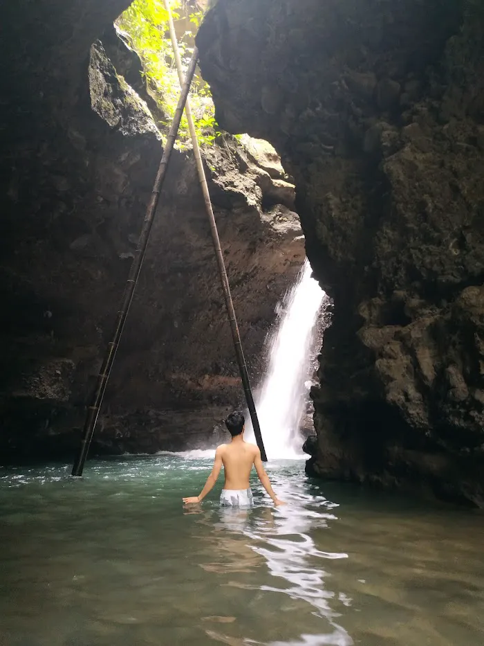 Air Terjun Babak Pelangi 4