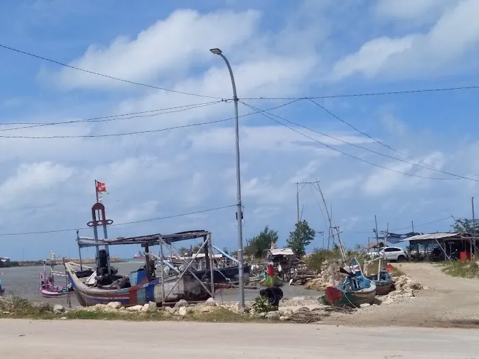 Pantai Kemantren 2