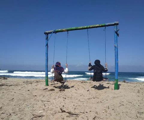 Pantai Molang