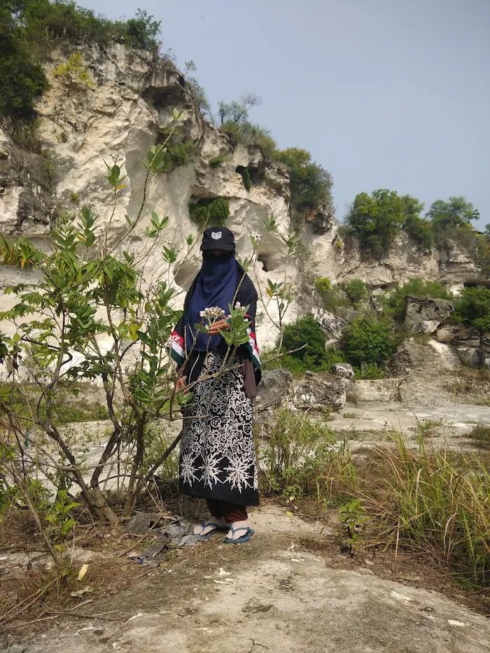 Gunung Kapur Suci 6