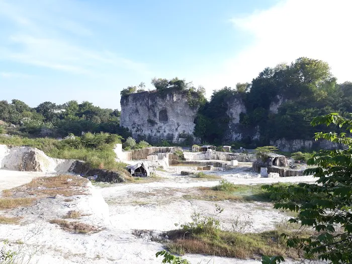 Gunung Kapur Suci 9