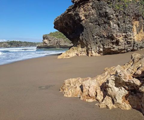 Pantai Serit