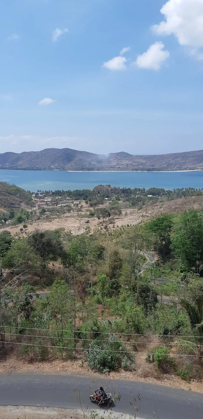Rest Area Buwun Mas View 5