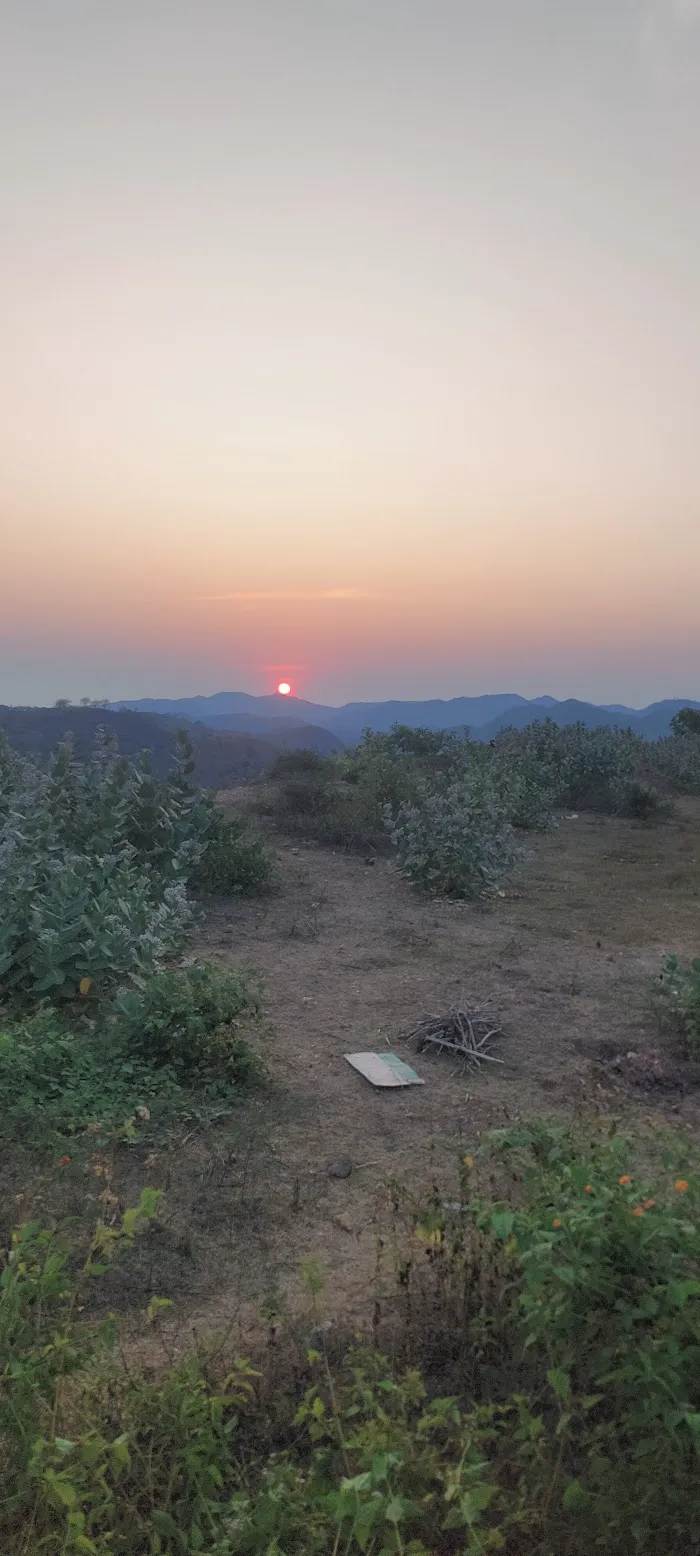 Prabu Hills Sunset Point 9