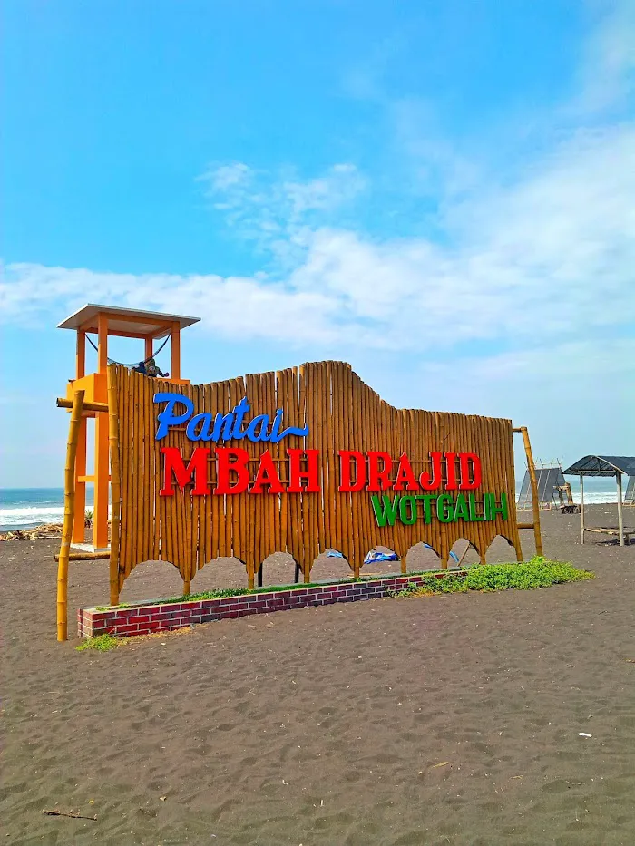 Pantai Mbah Drajid Wotgalih 5