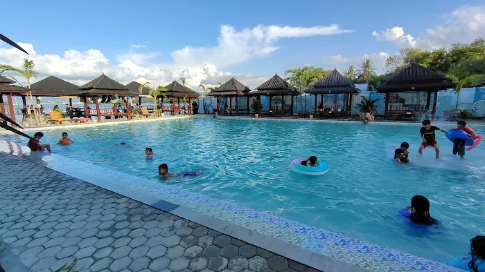 Menralo Beach & Resort 7