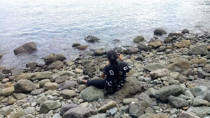 Pantai cempluk 6