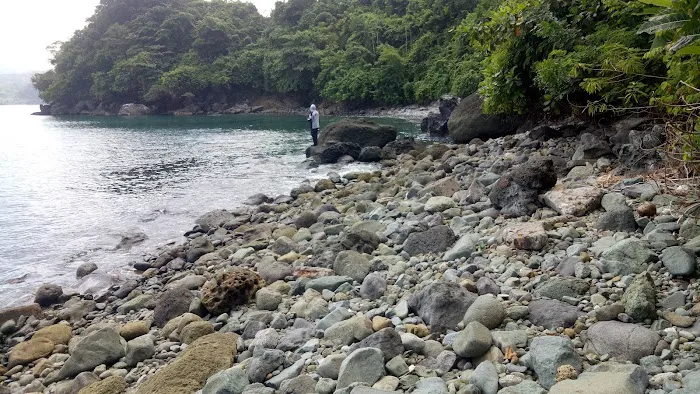 Pantai cempluk 2