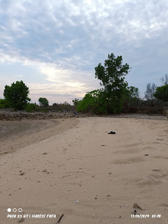 Pantai Topoh 4