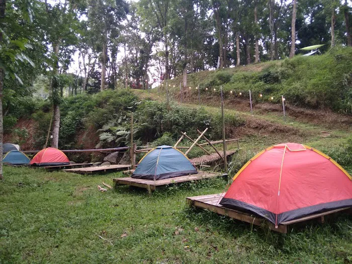 Watu Delean Camp and Playground 0