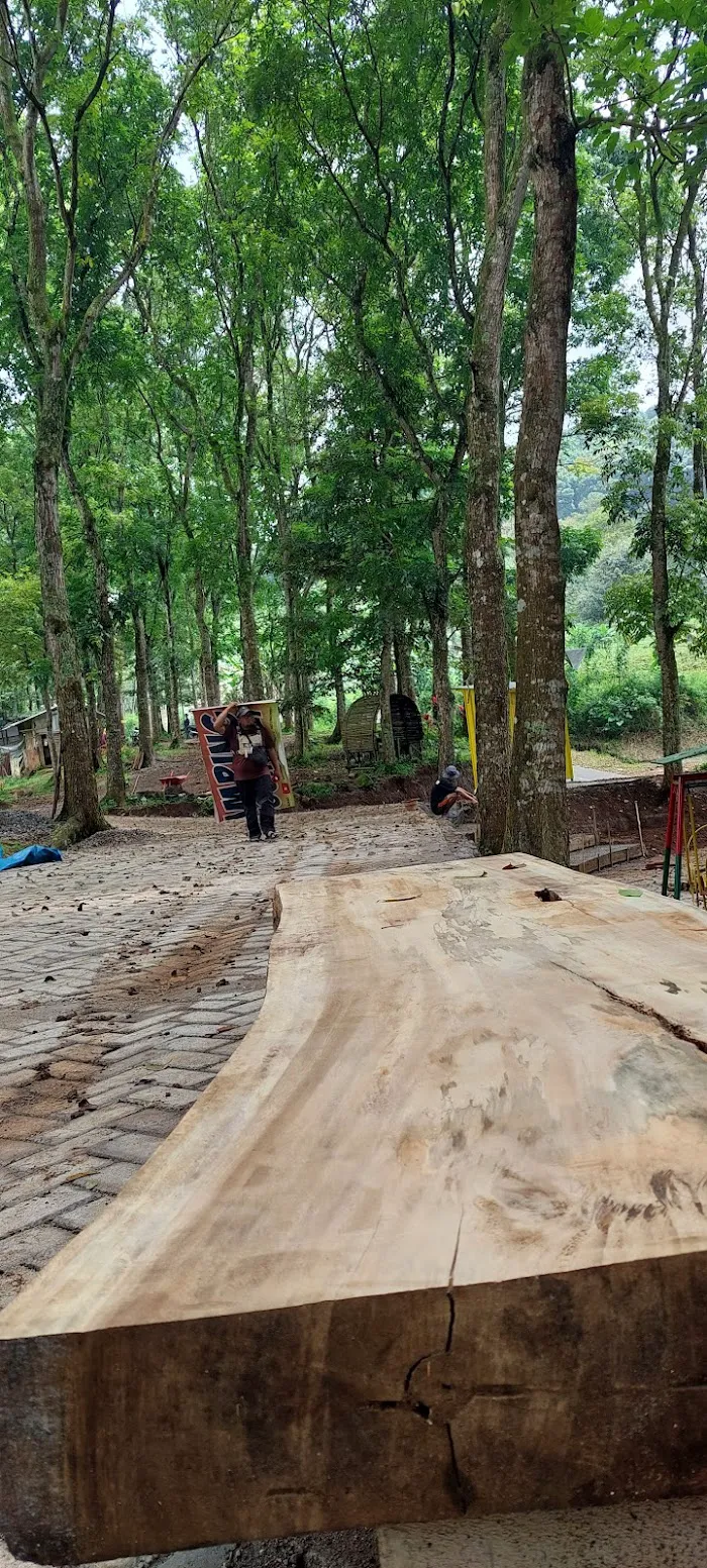 Watu Delean Camp and Playground 9