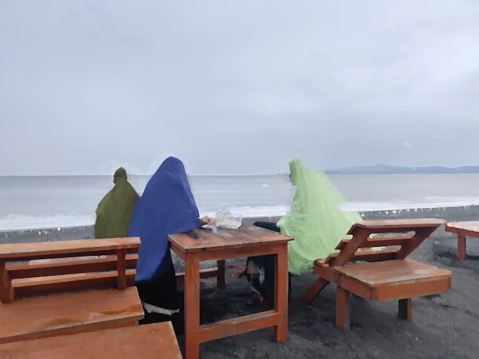 Pantai Ketapang 2