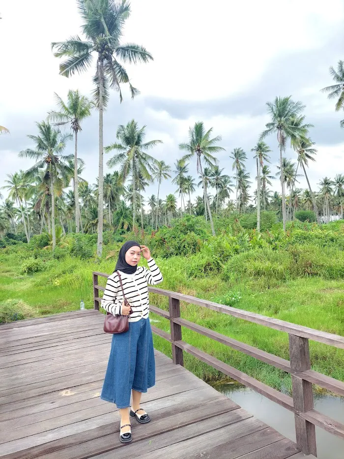 Watu Beach Lamaru 9