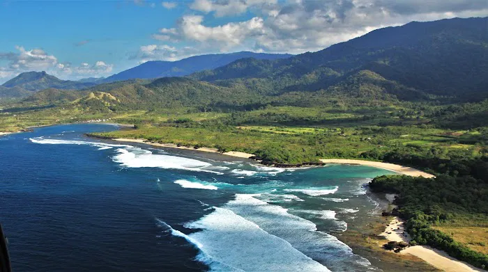 Pantai Senutuk 0