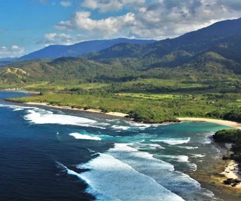 Pantai Senutuk