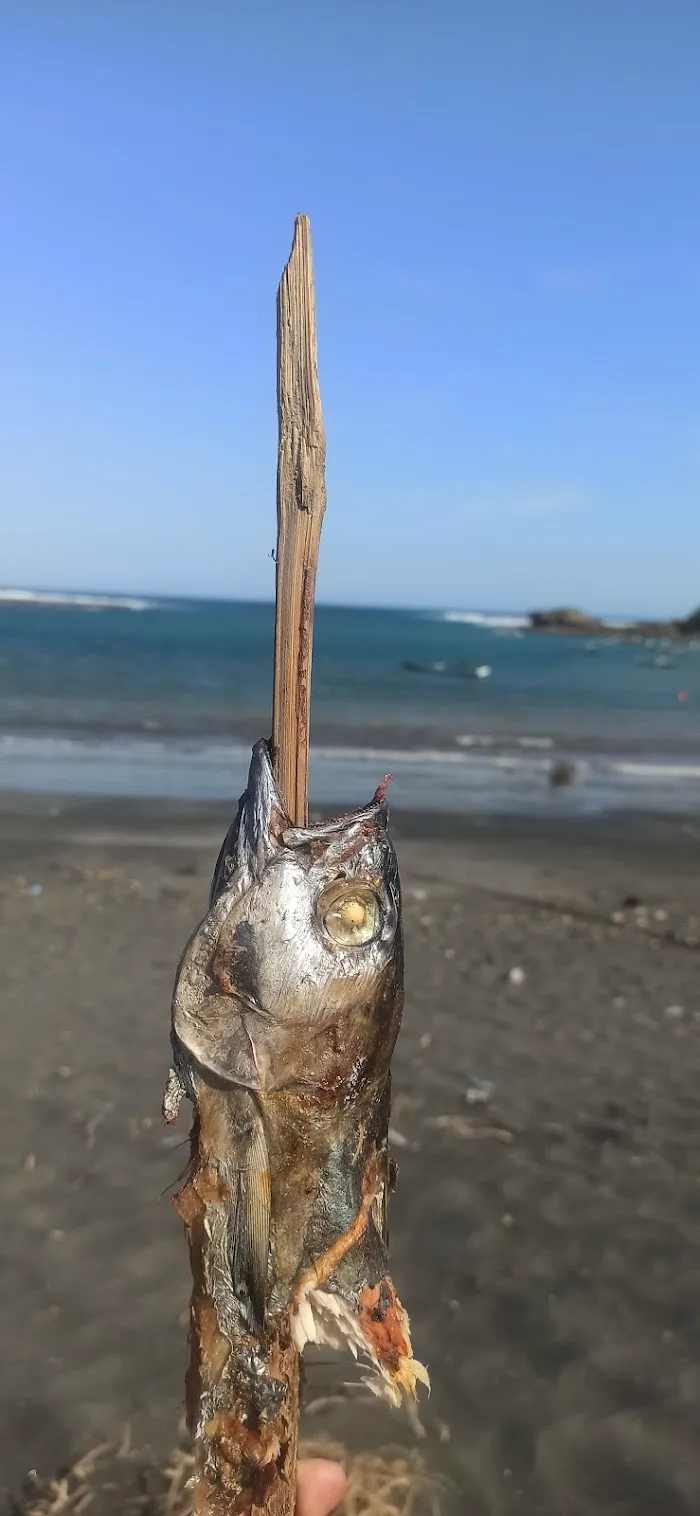 Pantai Senutuk 9