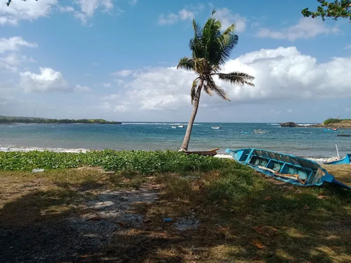 Pantai Senutuk 3