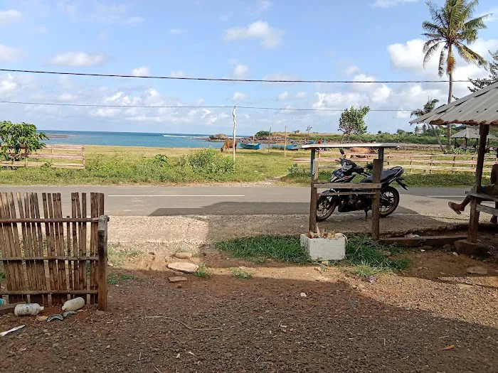 Pantai Senutuk 5