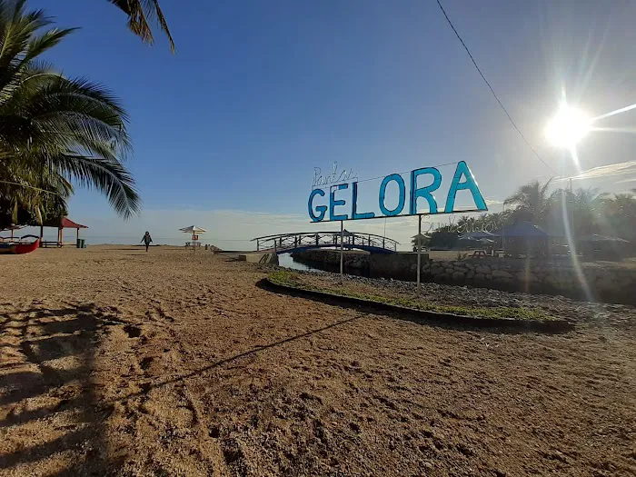 Gelora Beach - Meno Sumbawa 3