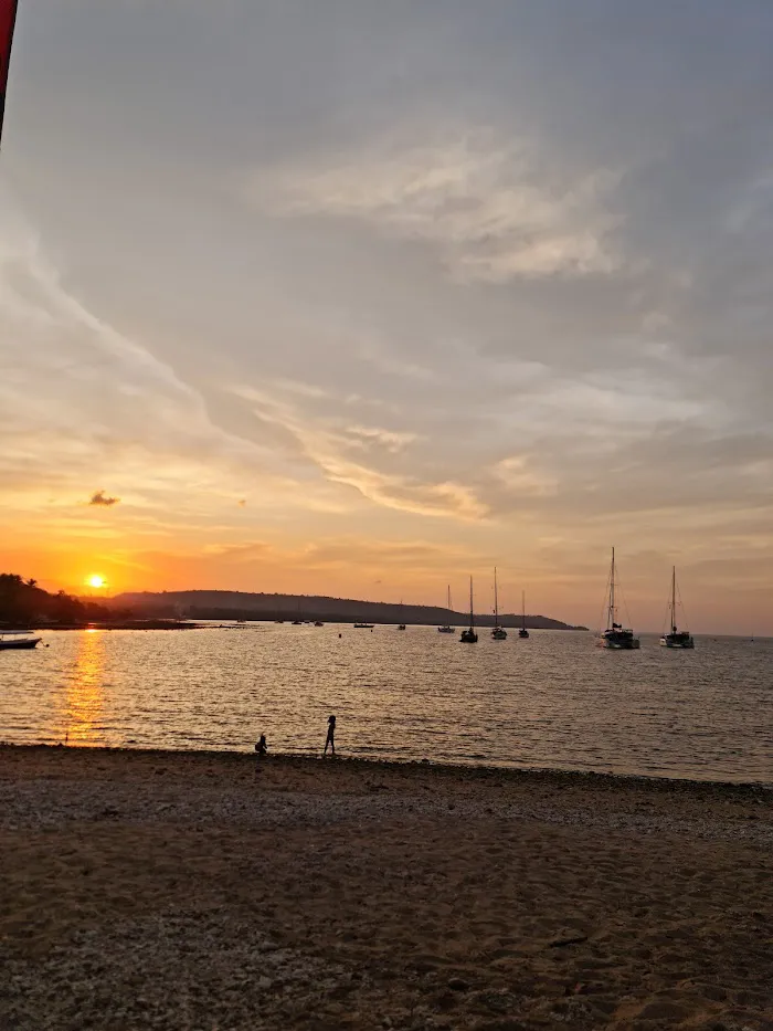 Gelora Beach - Meno Sumbawa 6