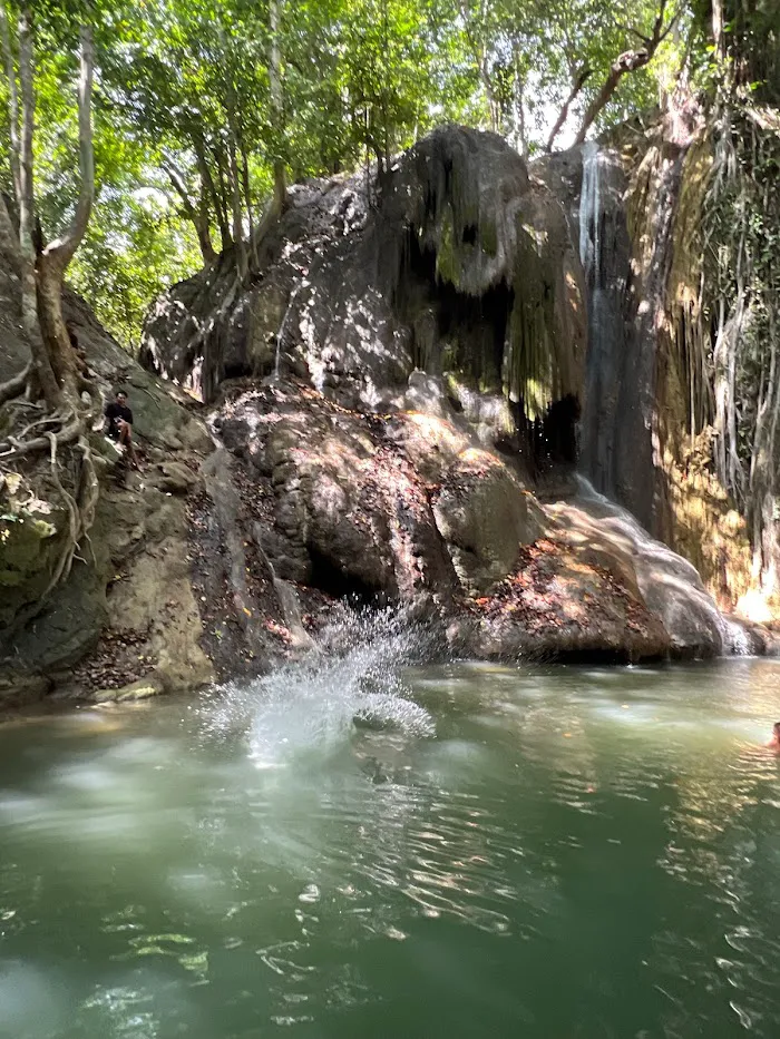 Air terjun Semporon Tangkel waterfall 3
