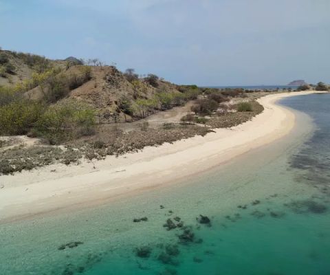 Pantai Lampu Ijo
