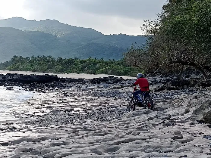 Pantai Mekaki 6