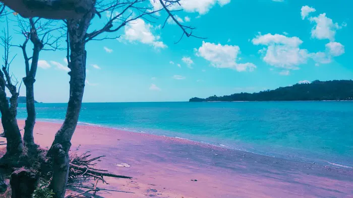 Pantai Labuan Poh 0