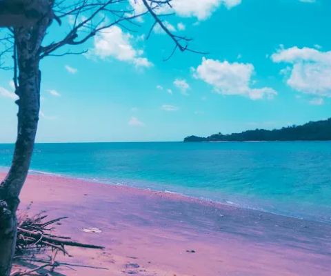 Pantai Labuan Poh