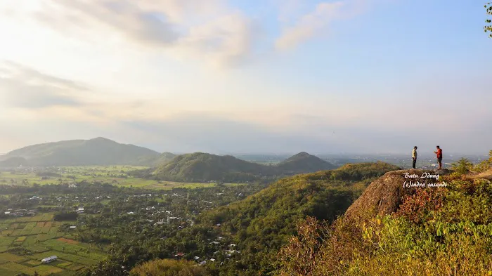 Gunung Batu Idung 3