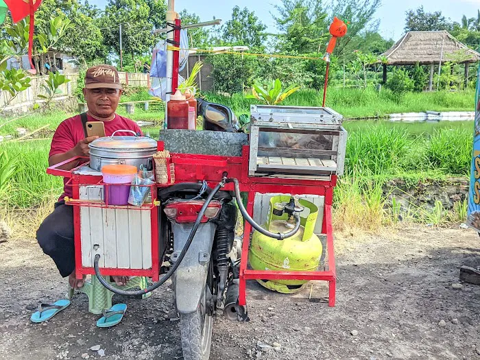 WISATA EMBULAN BOROQ DEWI ANJANI 8