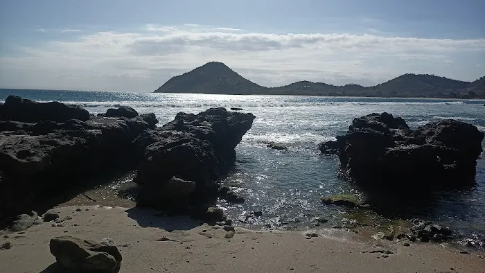 Salufi Beach and Hill 7