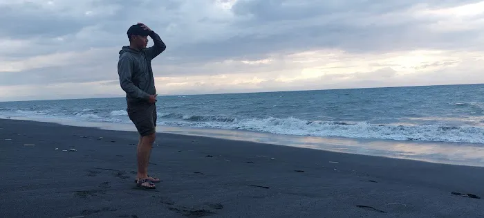 Pantai Tanjung Luar Lombok Timur 7