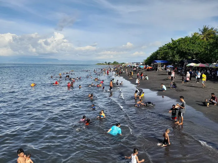 Pantai Tanjung Menangis 0