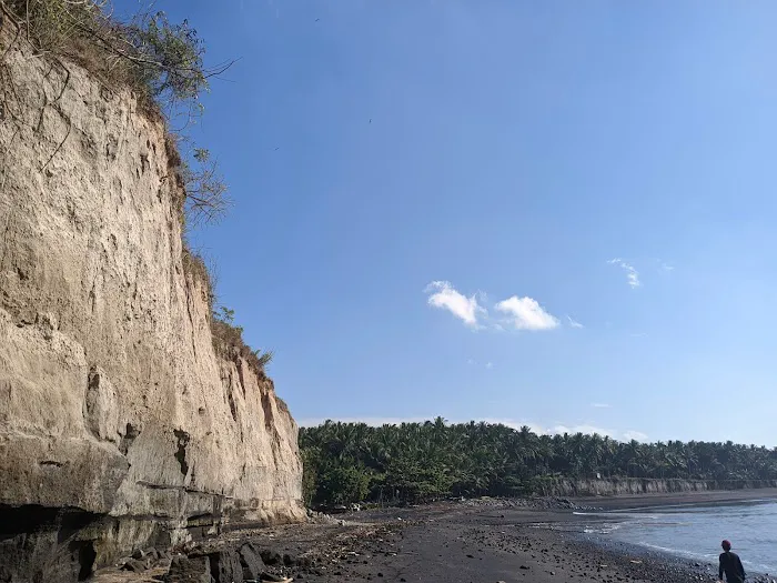 Pantai Telindung 1