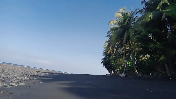 Bangsal beach surf point 1