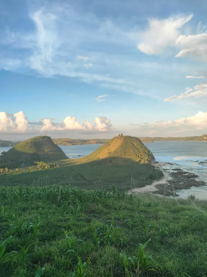 Ebuak Gerupuk Beach 6