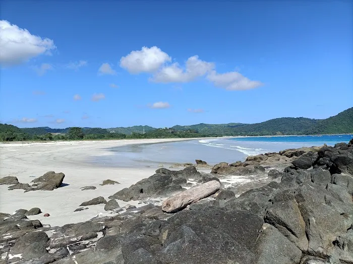 Pantai Kecil 4