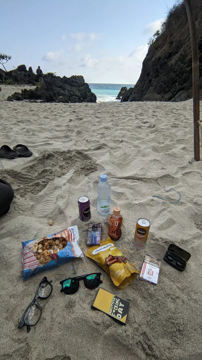 Pantai Kecil 5