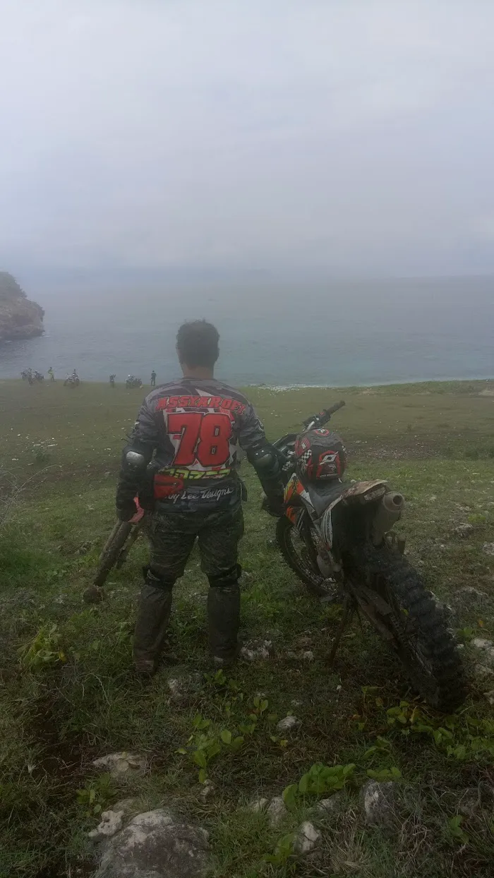 PANTAI TANJUNG PERAK 5