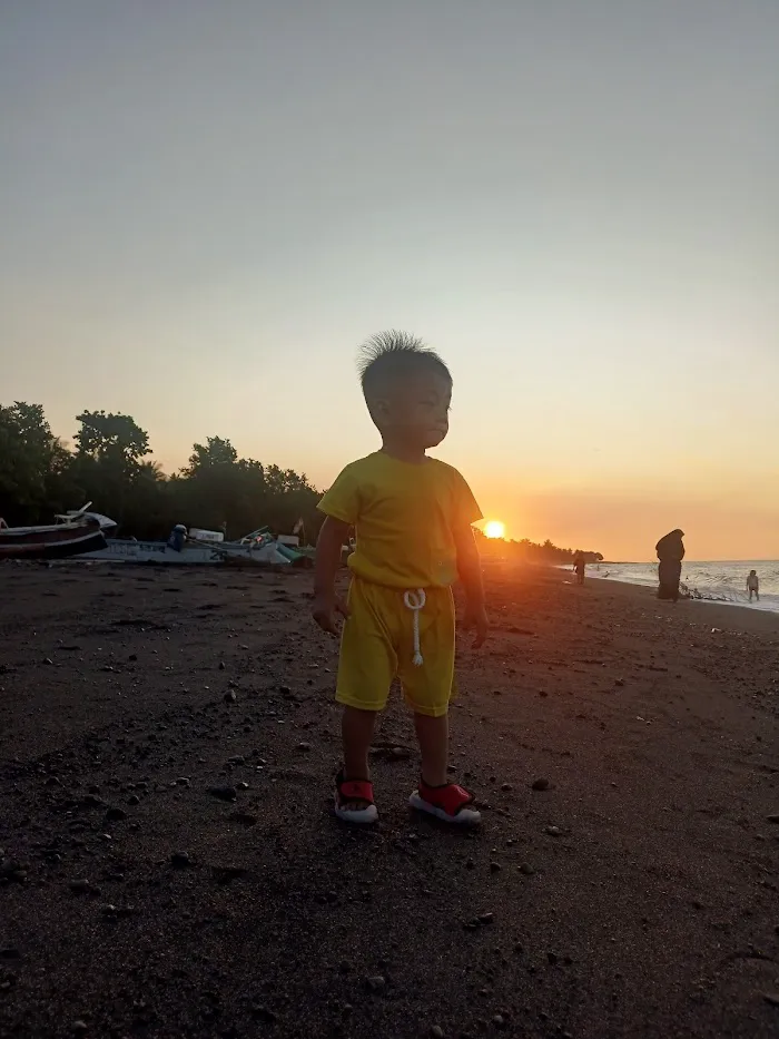 PANTAI JAWIREM 3