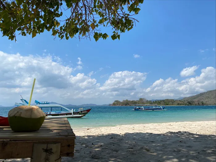 GILI TANGKONG BEACH 5