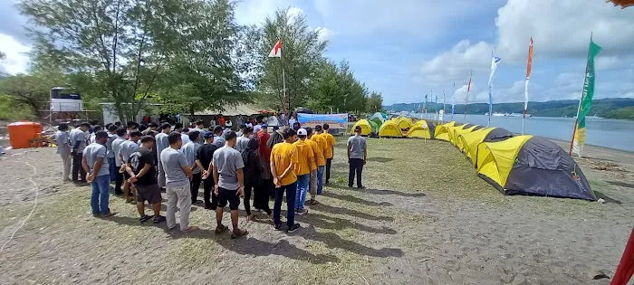 Pantai Napak Tilas 4