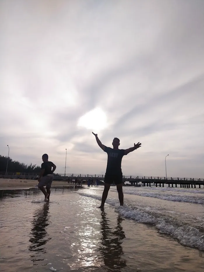 Pantai Dermaga 8