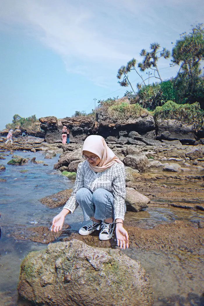 Pantai Robyong 7
