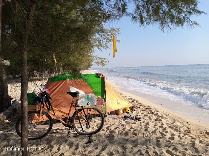 Pantai Sumur Pawon 2