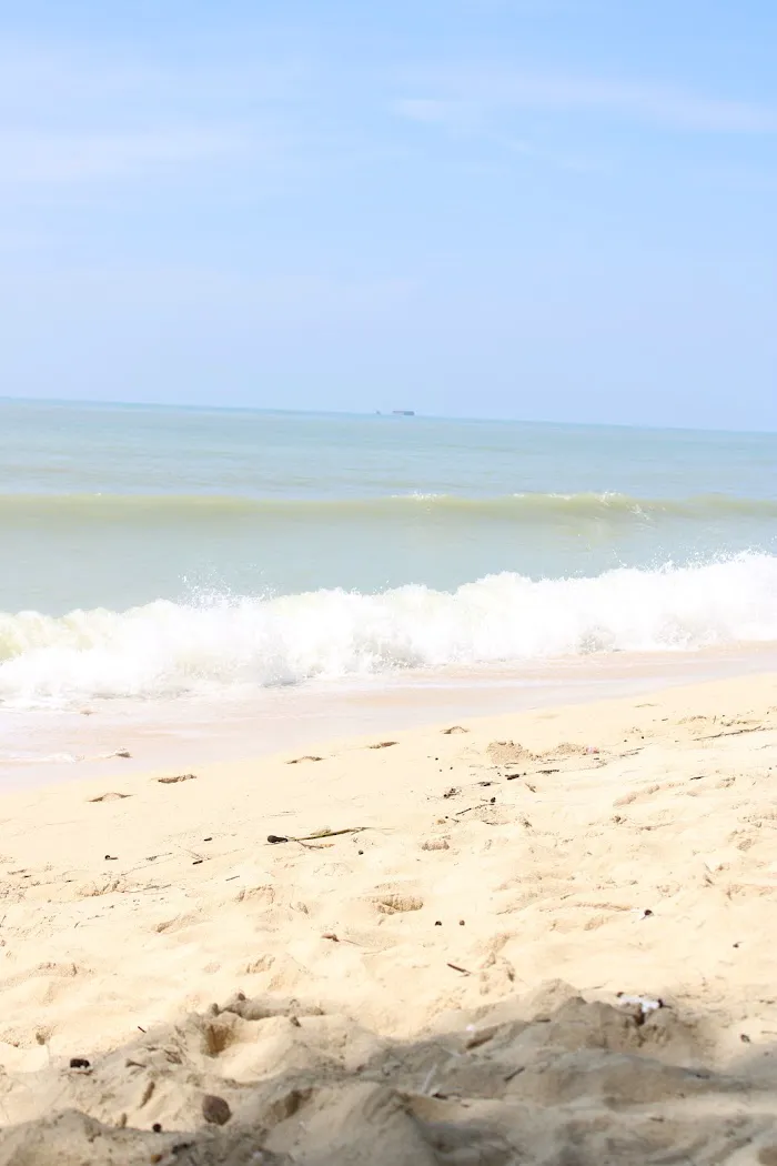 Pantai Sumur Pawon 4